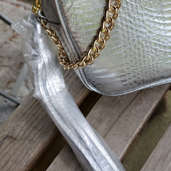 NWT VICTORIA SECRET PURSE - Picture 3 of 6